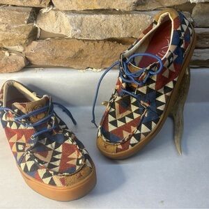 Twisted Multicolor Geometric Women's Sneakers